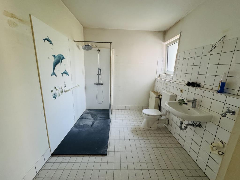 2- Zimmer - Erdgeschosswohnung -Gestaltungsspielraum für kreative Köpfe und handwerklich Begabte - Photo 3