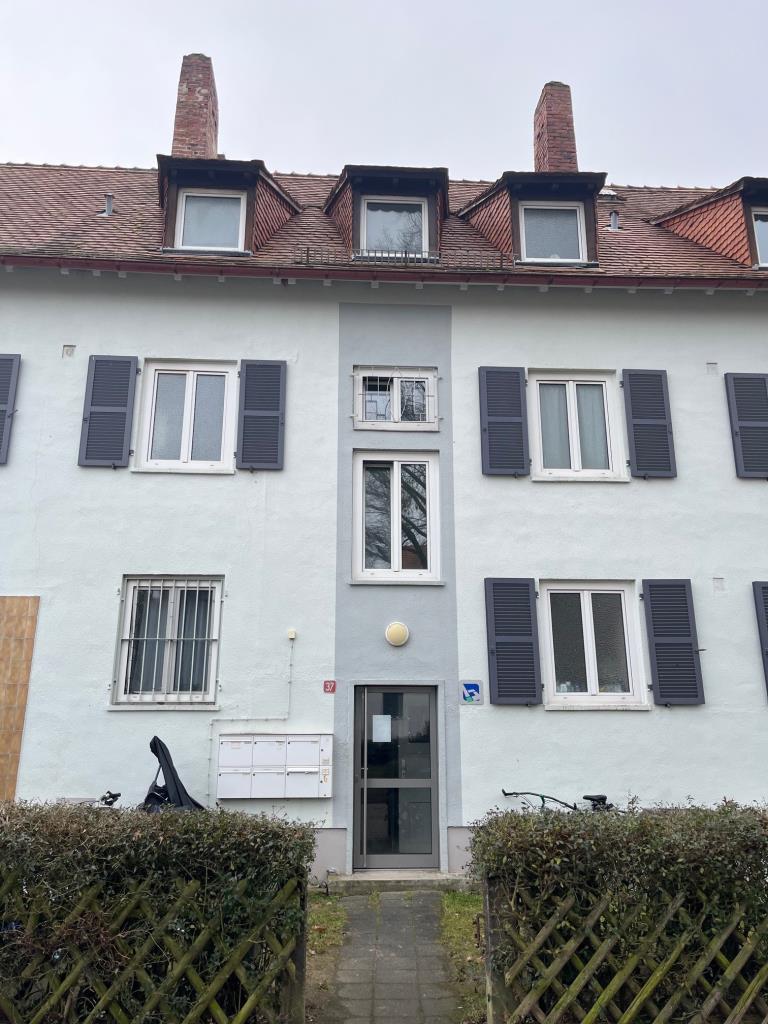 Helle Dachgeschosswohnung mit guter Verkehrsanbindung in Eberstadt - Photo 3
