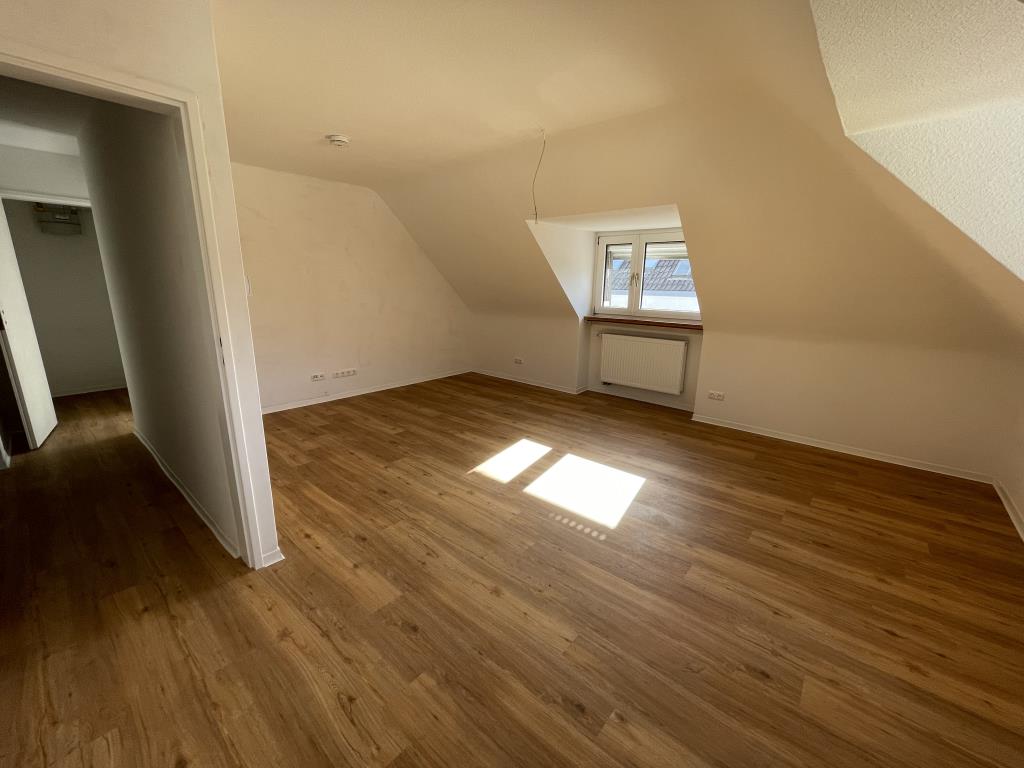 Gemütliche 2-Zimmer-Dachgeschosswohnung - Foto 3