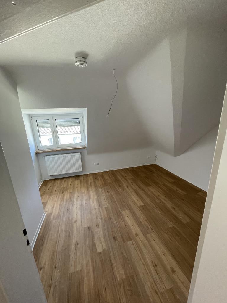 Gemütliche 2-Zimmer-Dachgeschosswohnung - Foto 4
