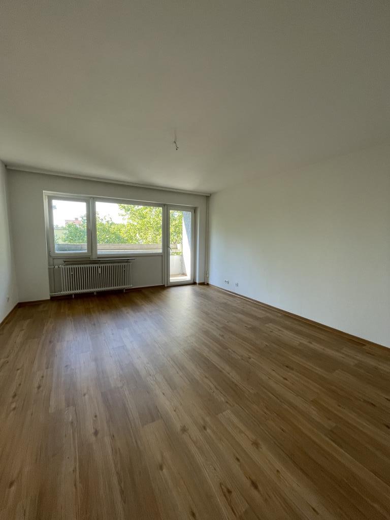 Große 2-Zimmer-Wohnung in Offenbach-Bieber - jetzt bewerben ! - Foto 2