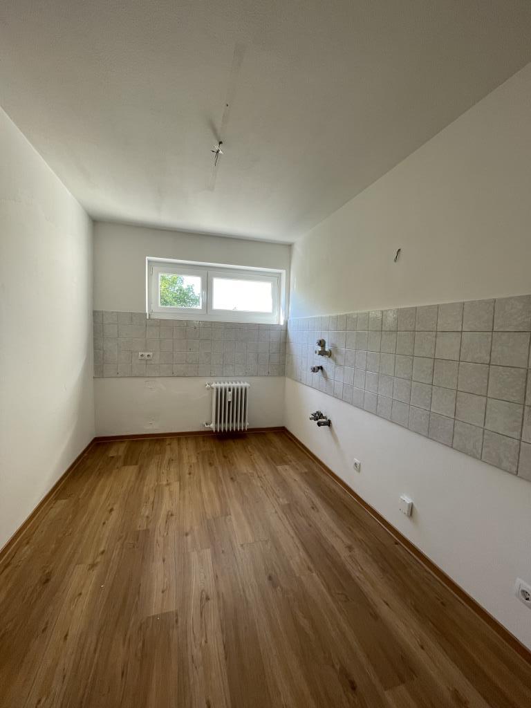 Große 2-Zimmer-Wohnung in Offenbach-Bieber - jetzt bewerben ! - Foto 3
