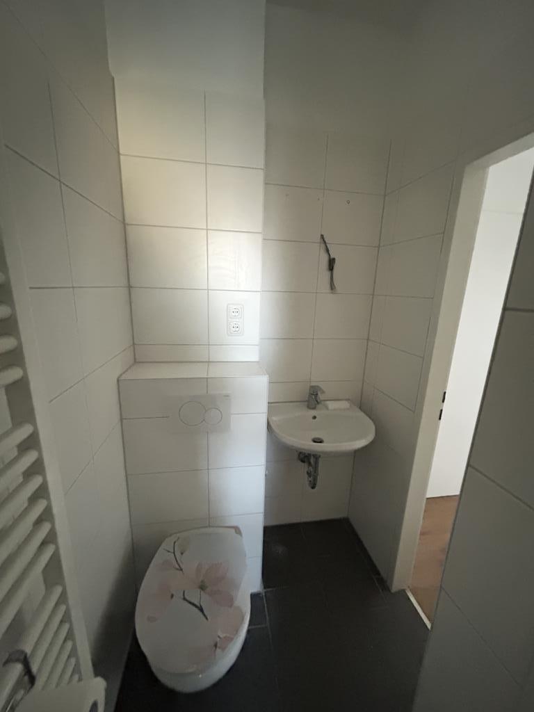 Modernisierte 1-Zimmer-Wohnung zu vermieten ! - Photo 4