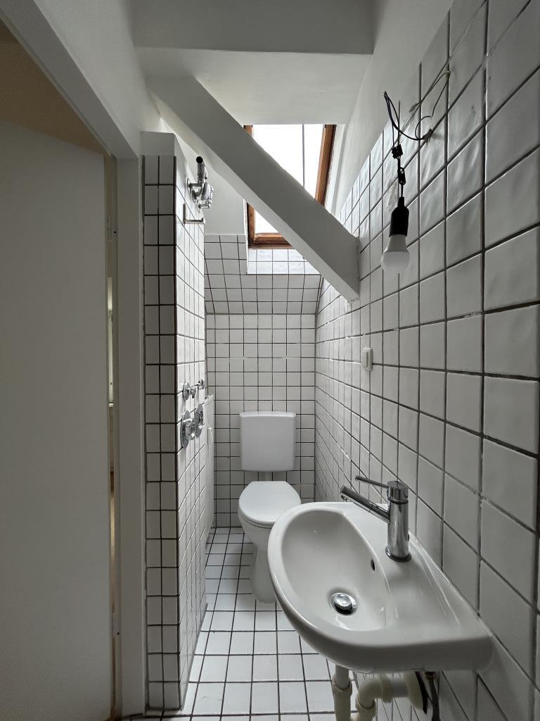 Charmante 2-Zimmer-Dachgeschosswohnung im Martinsviertel - Photo 1