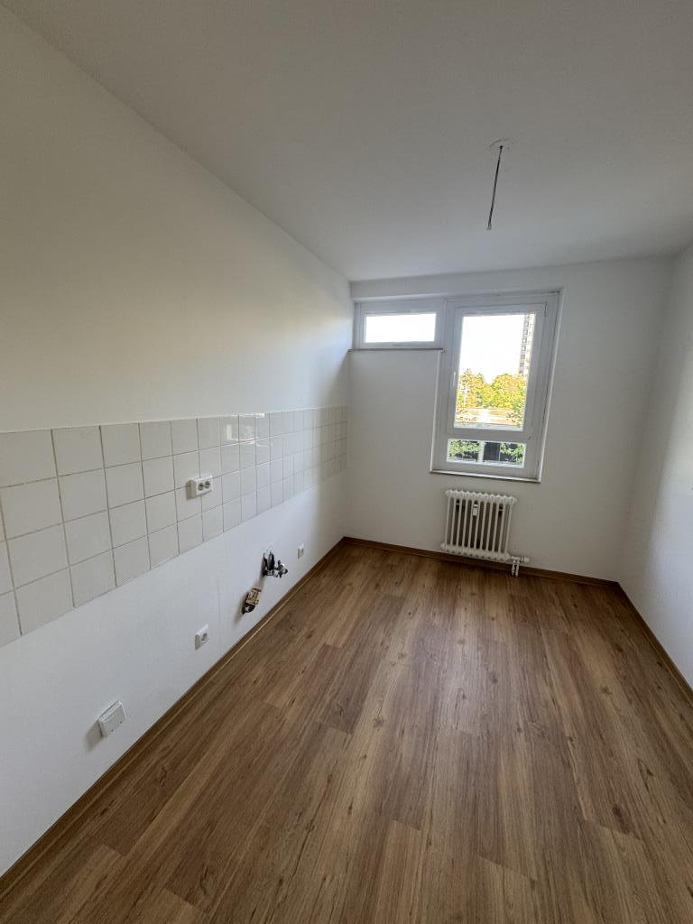 Geräumige 3-Zimmer-Wohnung in Darmstadt-Eberstadt - jetzt frei! - Photo 2
