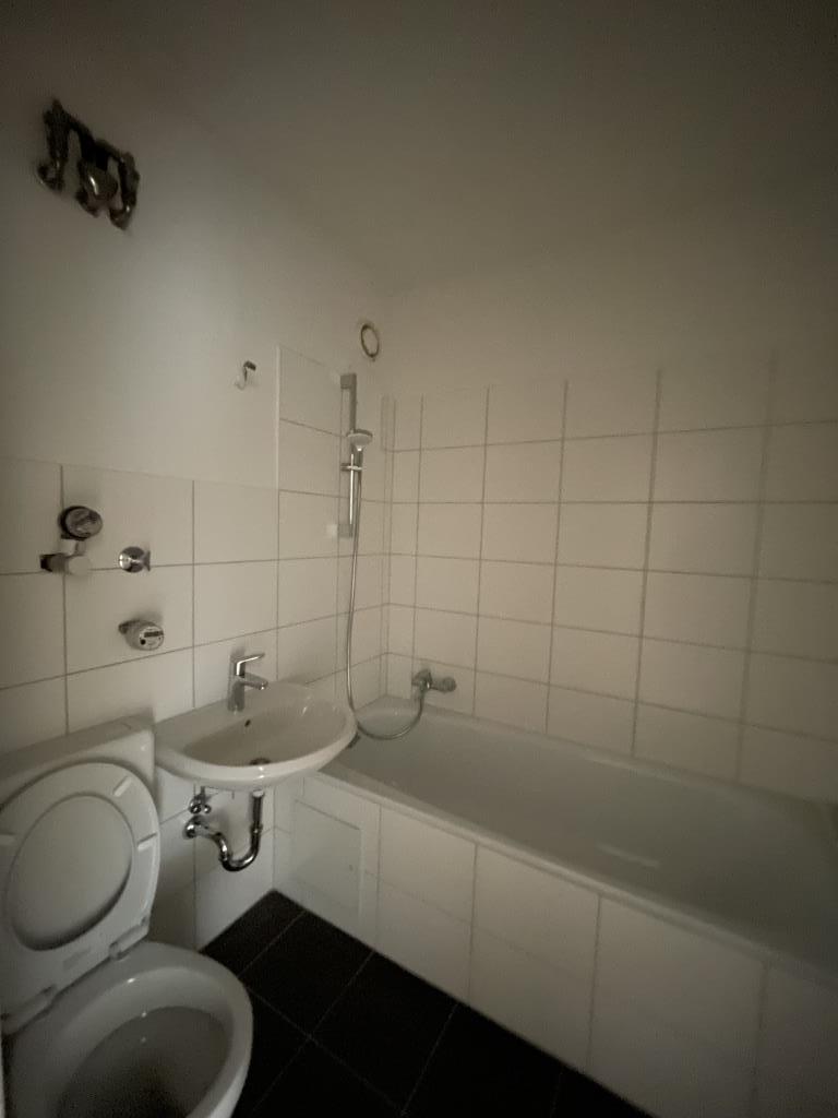 Gemütliche 2-Zimmer-Wohnung in Darmstadt-Eberstadt ! - Photo 2