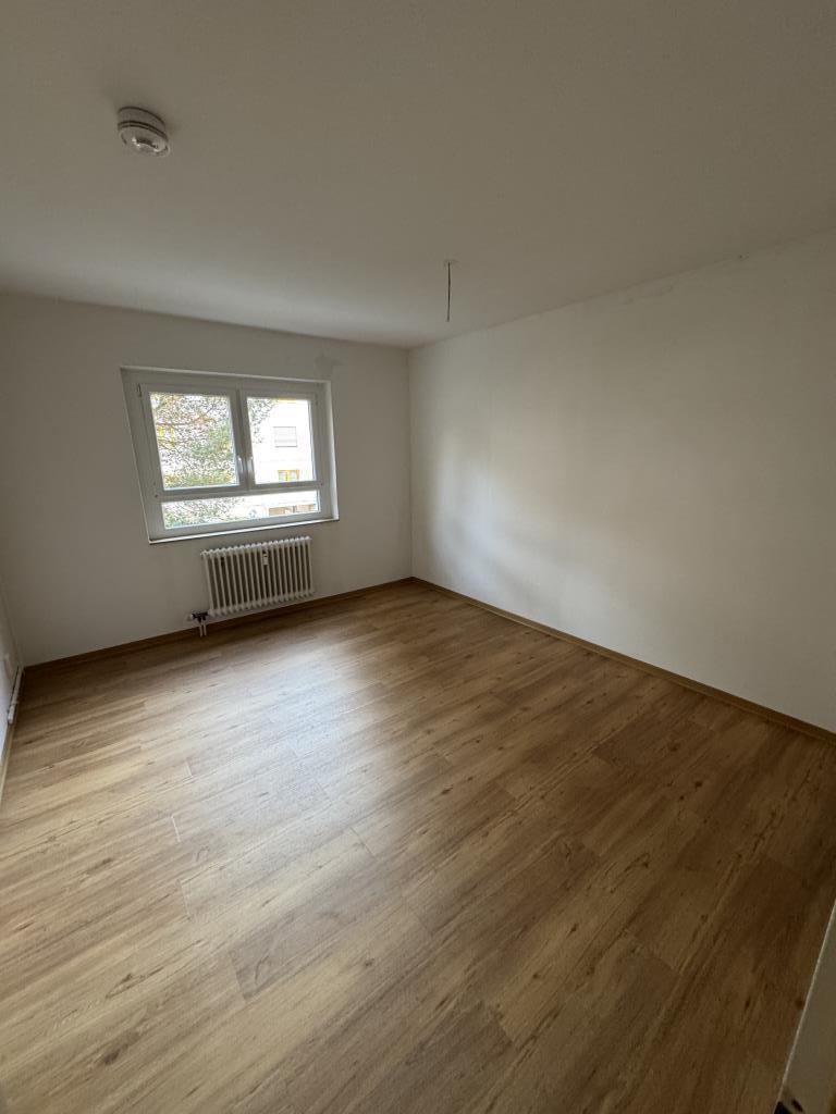 Geräumige 3-Zimmer-Wohnung in Eberstadt Süd zu vermieten! - Foto 3