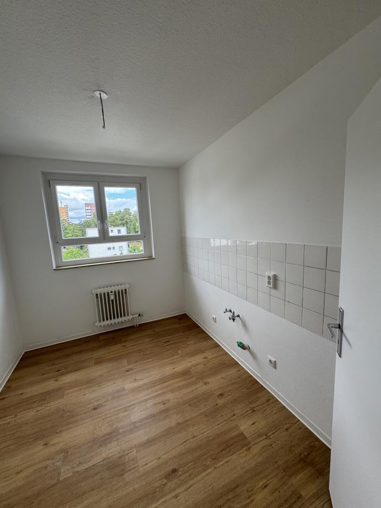 Große 4-Zimmer-Wohnung in Eberstadt - jetzt frei ! - Photo 2