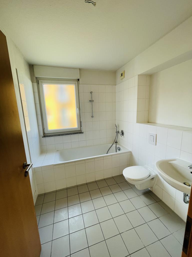 Helle 4-Zimmer-Wohnung nur anmietbar mit der Bescheinigung für den Ersnt-Ludwig-Park - Photo 5