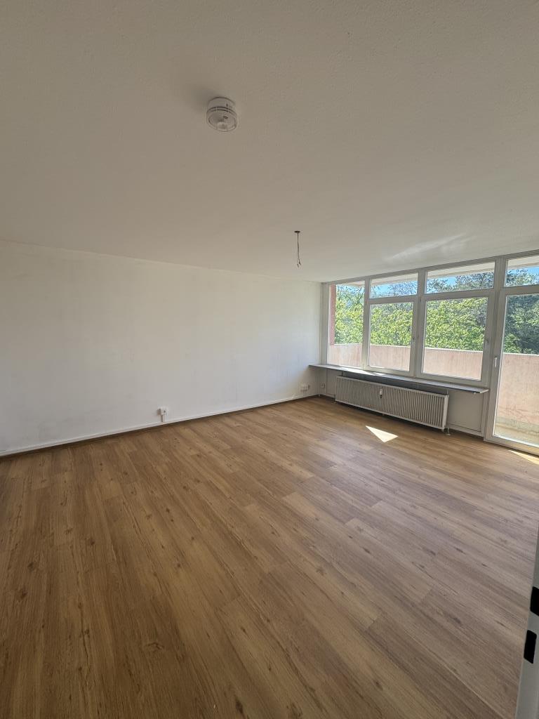 Große 4-Zimmer-Wohnung in Darmstadt-Eberstadt - jetzt frei! - Photo 1