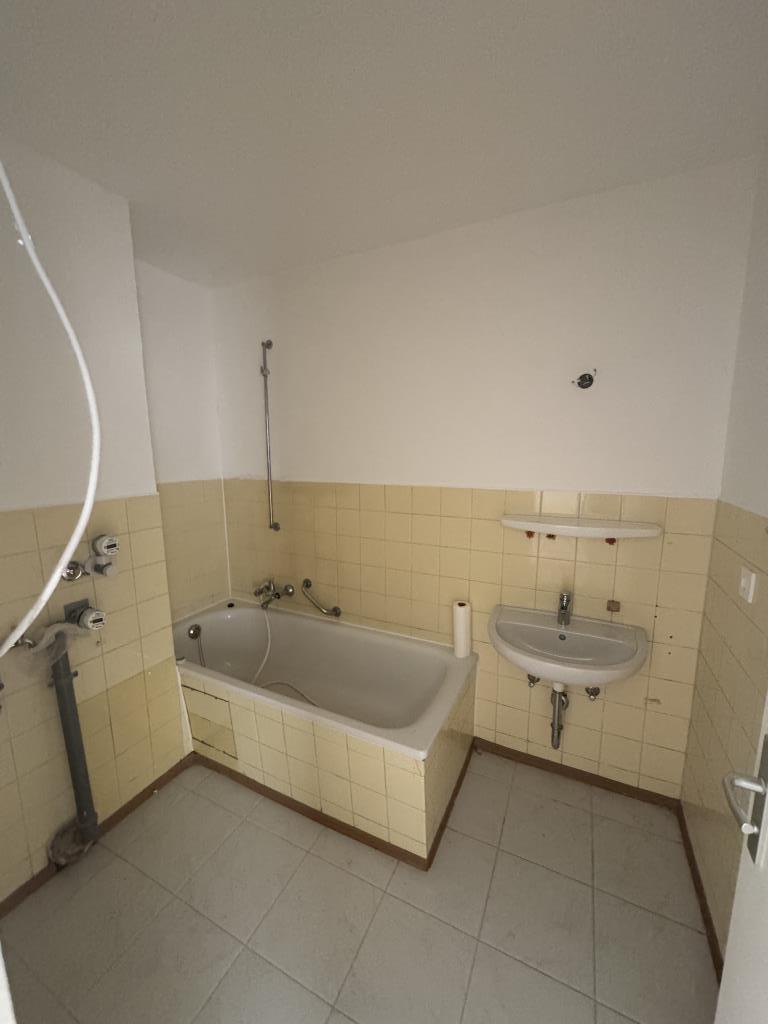 Große 4-Zimmer-Wohnung in Darmstadt-Eberstadt - jetzt frei! - Photo 3
