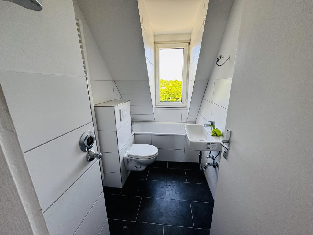 Willkommen zu Hause – frisch modernisiert und sofort zum Wohlfühlen - Photo 3