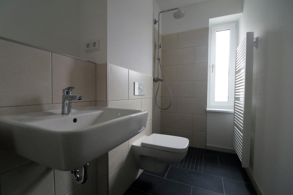 Exklusive, großzügige 3-Zimmer-Terrassen-Wohnung mit rundum Sonne - Photo 2