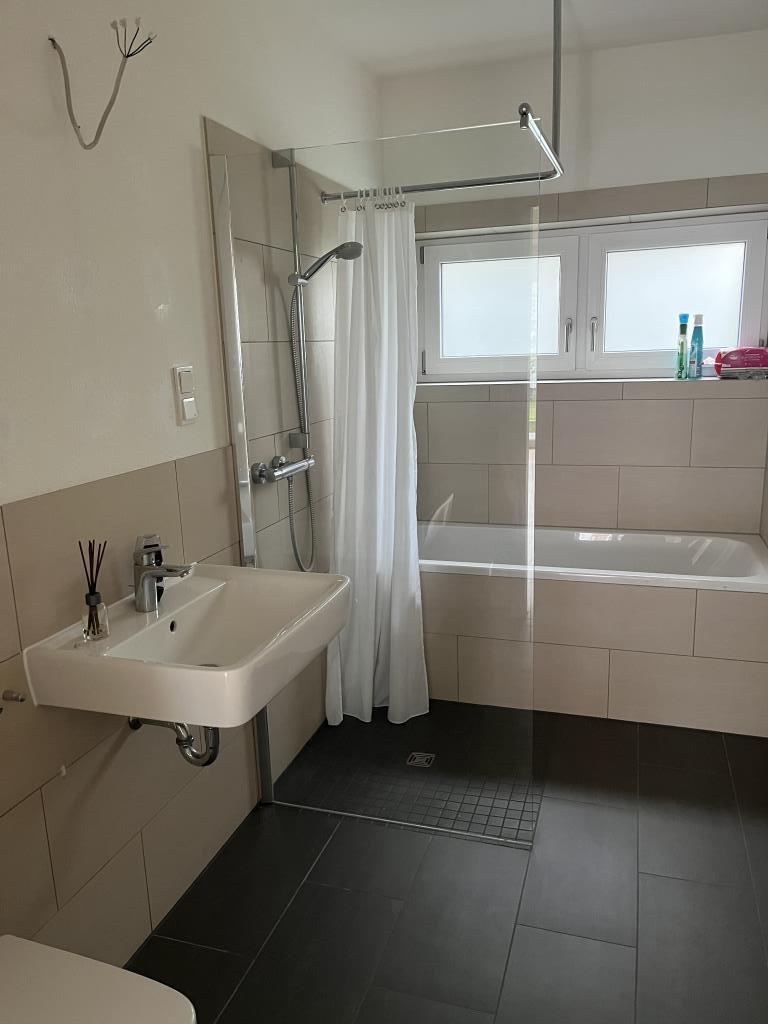 Schicke 3-Zimmer-Wohnung mit großzügiger Loggia in der Lincoln-Siedlung. - Foto 1