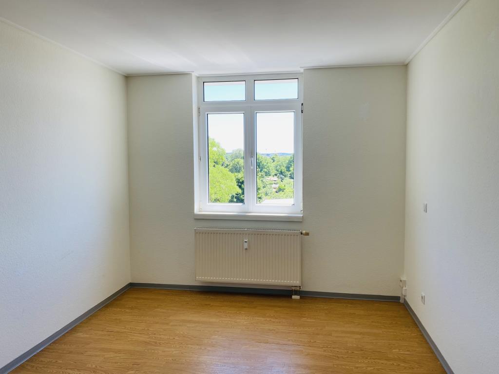 Helle 2-Zimmer-Wohnung ab sofort frei - Anmietung nur mit Wohnberechtigungsschein nach §88d - Photo 2