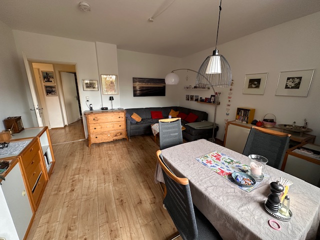 Gemütliche 3-Zimmer Wohnung mit Balkon im Johannesviertel - Photo 3
