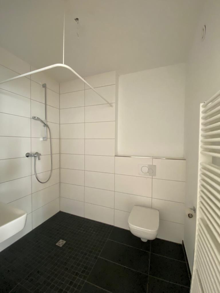 Schicke, barrierefreie 1-Zimmer-Wohnung mit Balkon in der Lincoln-Siedlung. - Photo 5
