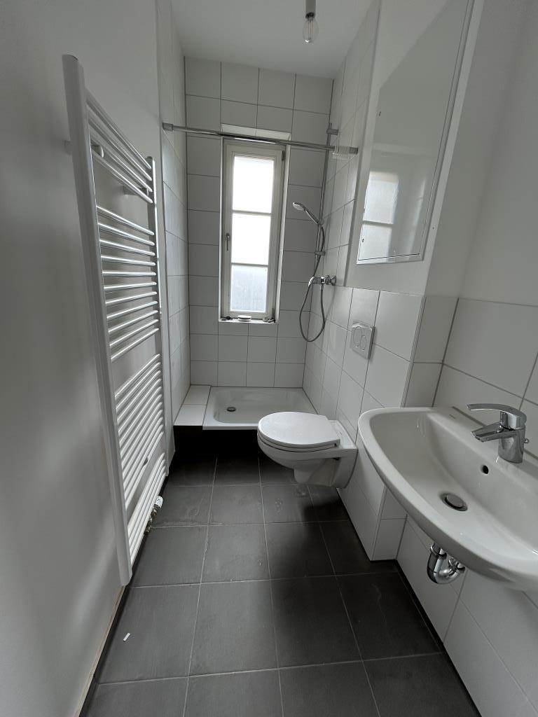 Modern & gemütlich – 1-Zimmer-Wohnung im 2. Obergeschoss - Photo 3